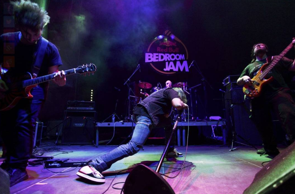 Schooldrivers - Photo by Menelaos Myrillas Redbull Bedroom Jam